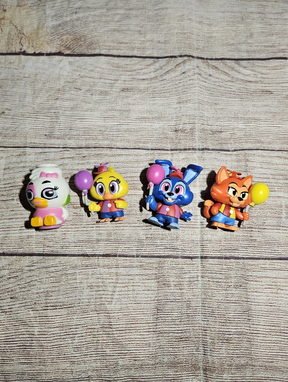 Five nights at Freddy's funko mini figures and Fidget spinner